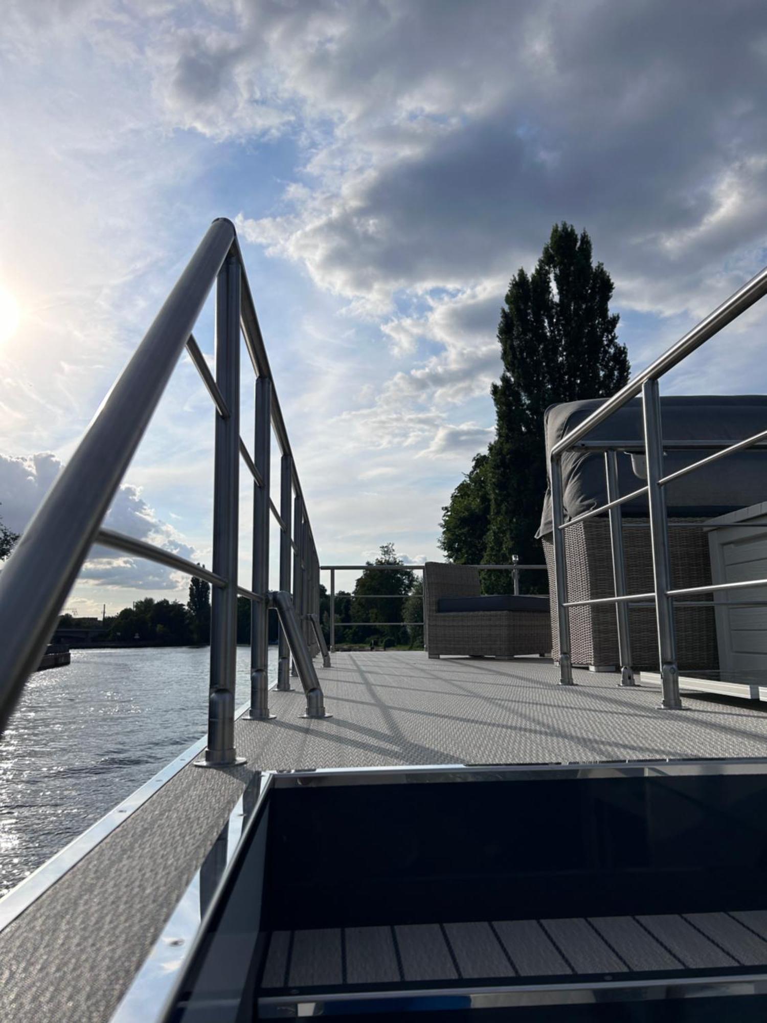 Hotel Nena Hausboot Berlín Exterior foto